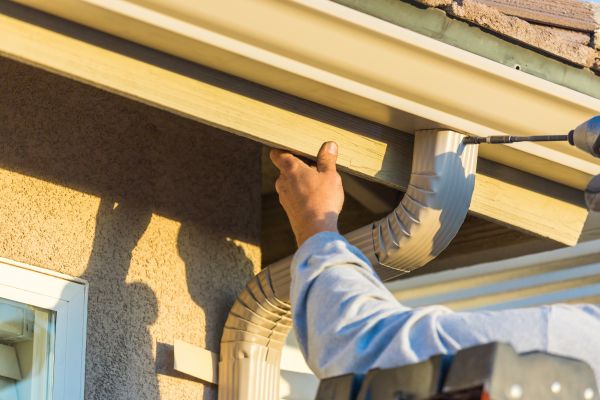 Cost of Aluminum Rain Gutter Service in Keller